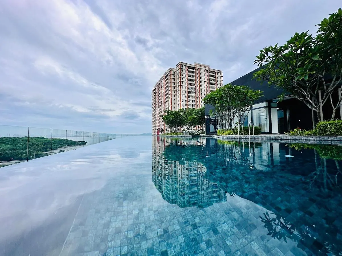 Urban Rooftop Veiw Penang 3Br 10 Pax Jelutong 0*,  Malásia