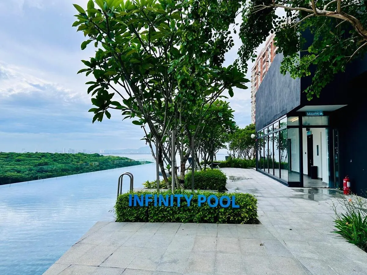 Urban Rooftop Veiw Penang 3Br 10 Pax Jelutong 0*,