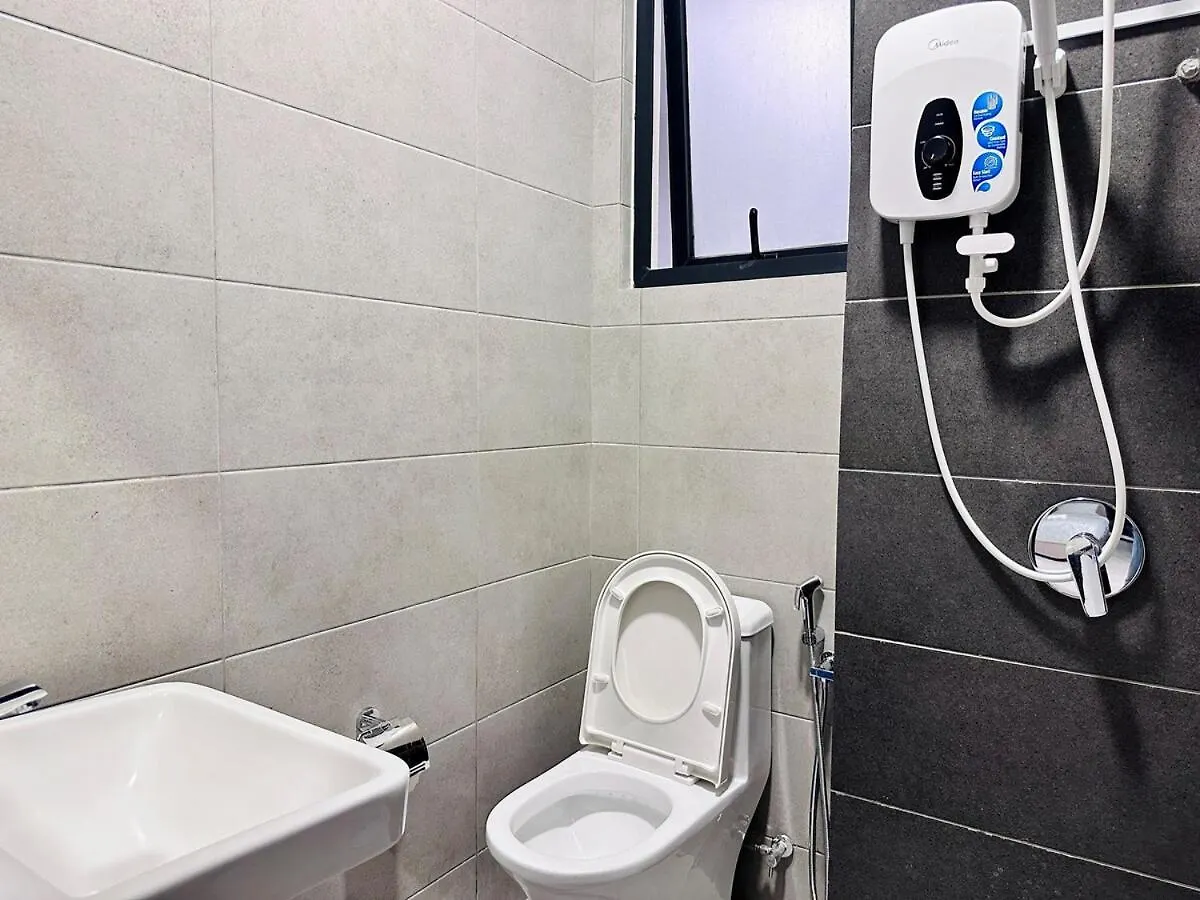Urban Rooftop Veiw Penang 3Br 10 Pax Jelutong Малайзия