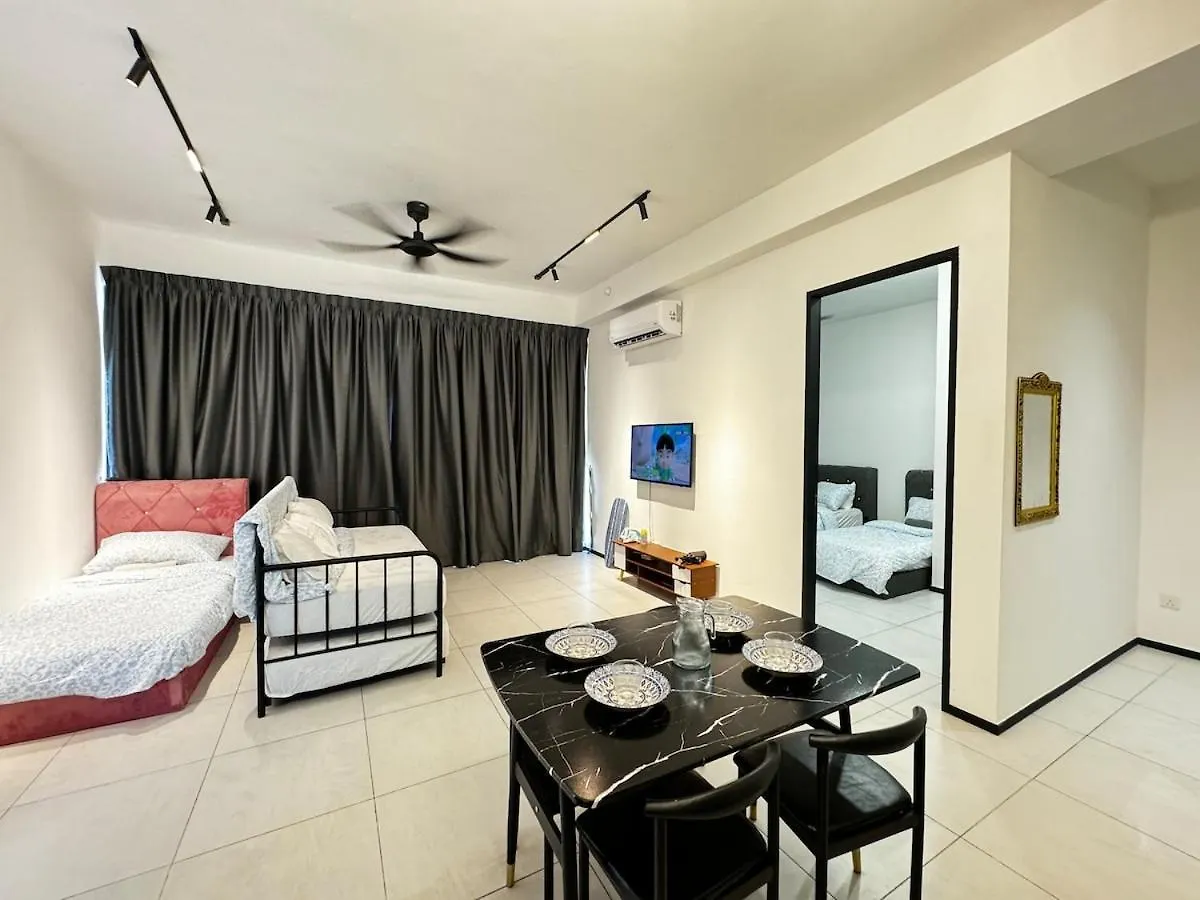 Urban Rooftop Veiw Penang 3Br 10 Pax Jelutong